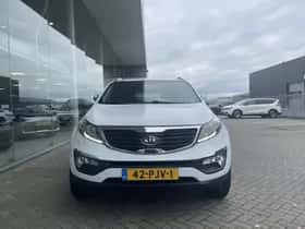 Kia Sportage (2011) thumbnail 3