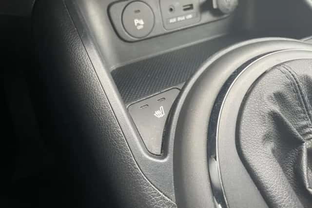 Kia Sportage (2011) thumbnail 22