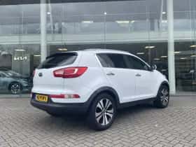 Kia Sportage (2011) thumbnail 8