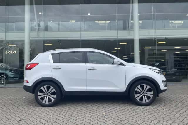 Kia Sportage (2011) thumbnail 9