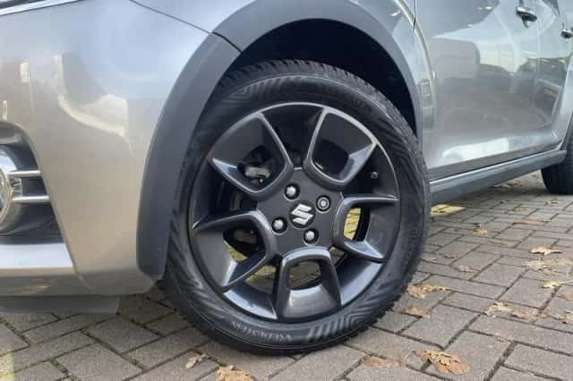 Suzuki Ignis (2019) thumbnail 2