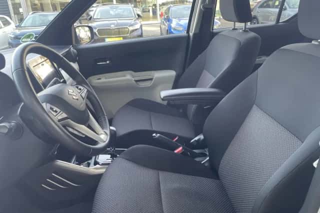 Suzuki Ignis (2019) thumbnail 12