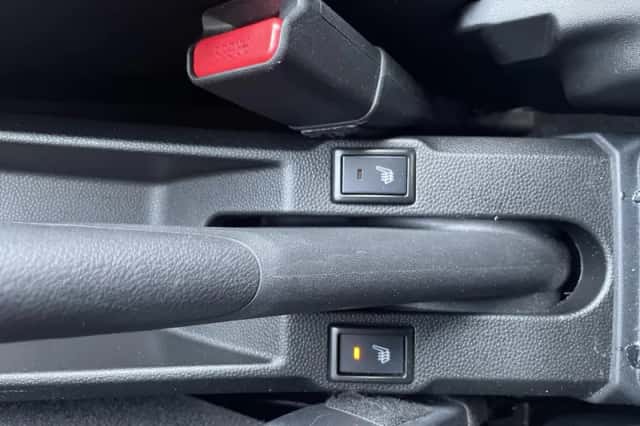 Suzuki Ignis (2019) thumbnail 21