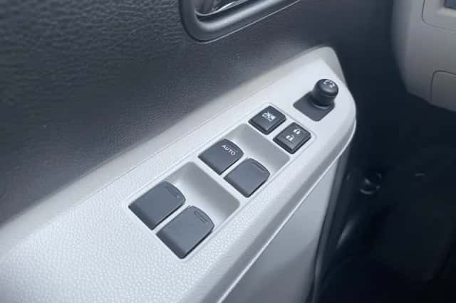 Suzuki Ignis (2019) thumbnail 30