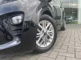Kia Picanto (2021) thumbnail 2