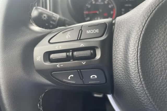 Kia Picanto (2021) thumbnail 17