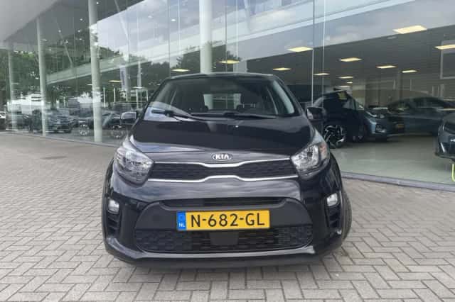 Kia Picanto (2021) thumbnail 3