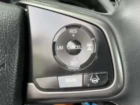 Honda Civic (2018) thumbnail 14
