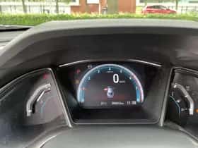 Honda Civic (2018) thumbnail 15