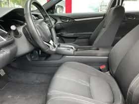 Honda Civic (2018) thumbnail 10