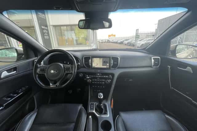 Kia Sportage (2016) thumbnail 16