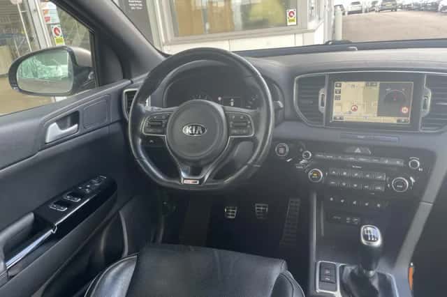 Kia Sportage (2016) thumbnail 17