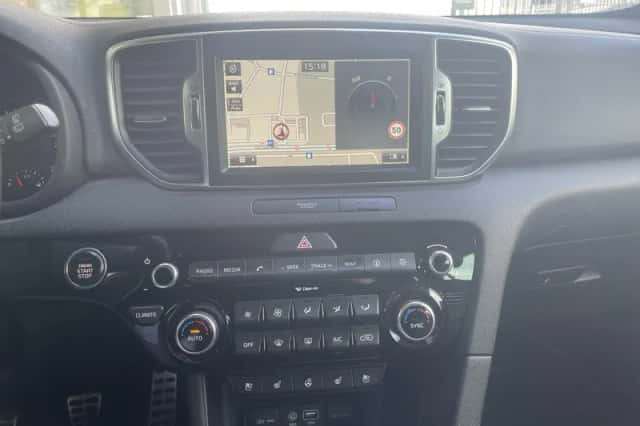 Kia Sportage (2016) thumbnail 19