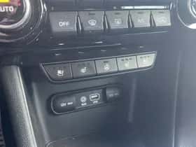 Kia Sportage (2016) thumbnail 20