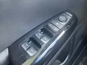Kia Sportage (2016) thumbnail 30