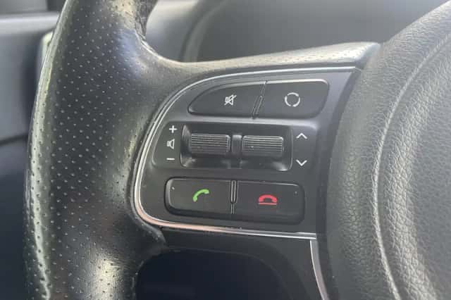 Kia Sportage (2016) thumbnail 32