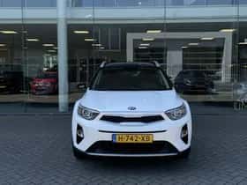 Kia Stonic (2020) thumbnail 3