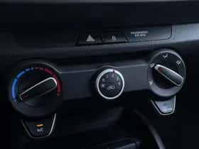 Kia Stonic (2020) thumbnail 21