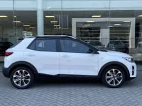 Kia Stonic (2020) thumbnail 4