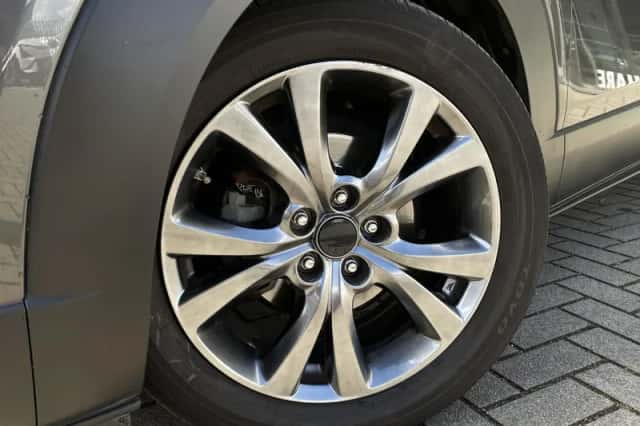 Mazda CX-30 (2020) thumbnail 2