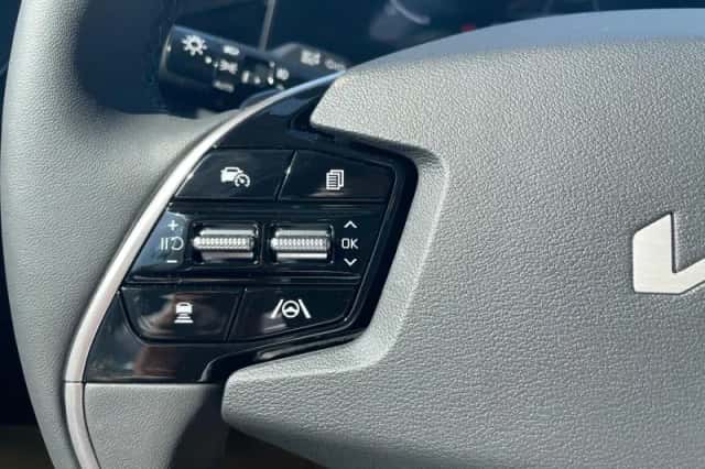 Kia Niro EV (2025) thumbnail 18