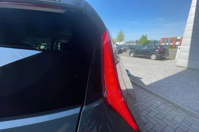 Kia Niro EV (2025) thumbnail 9