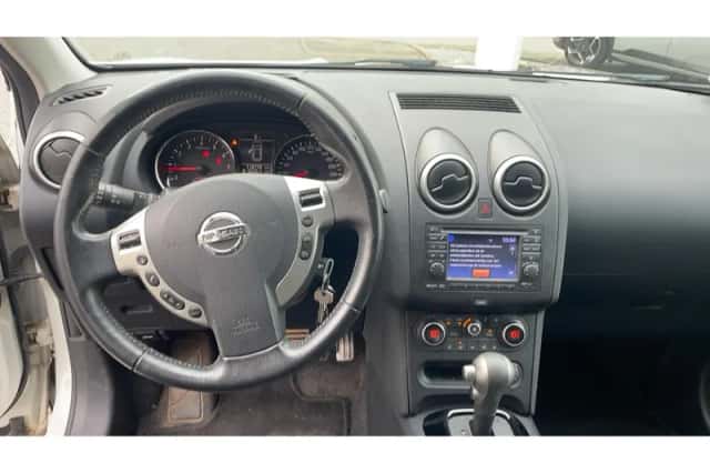Nissan Qashqai (2013) thumbnail 8