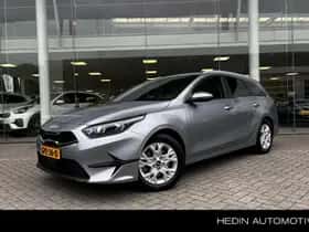 Kia Ceed Sportswagon (2024) thumbnail 1