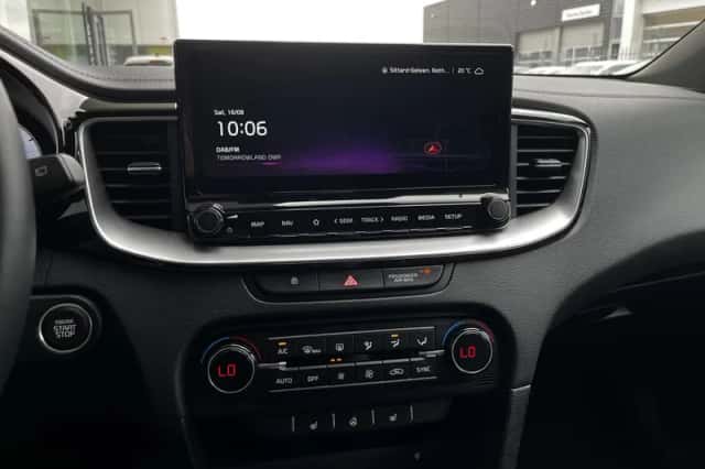 Kia Ceed Sportswagon (2024) thumbnail 23