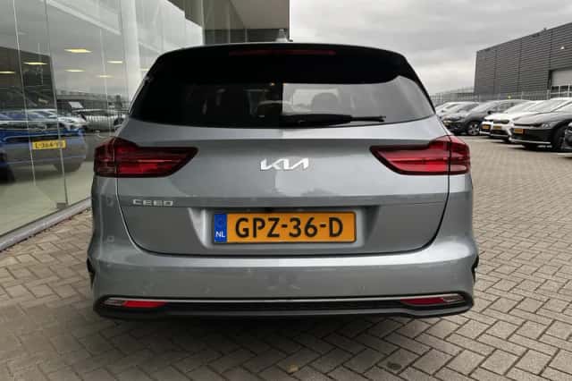 Kia Ceed Sportswagon (2024) thumbnail 9