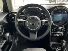 MINI Electric (2023) thumbnail 11