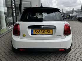 MINI Electric (2023) thumbnail 8