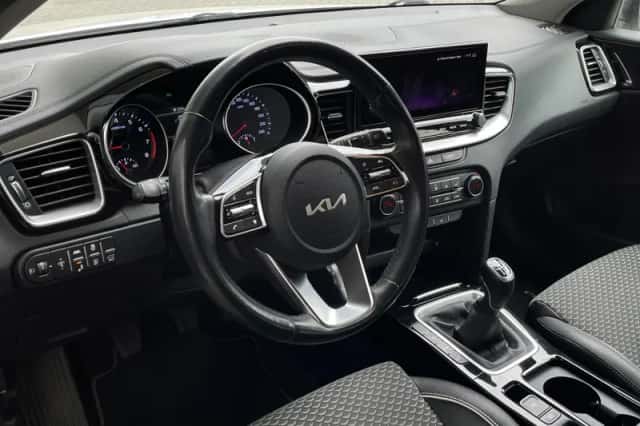 Kia Ceed Sportswagon (2022) thumbnail 11