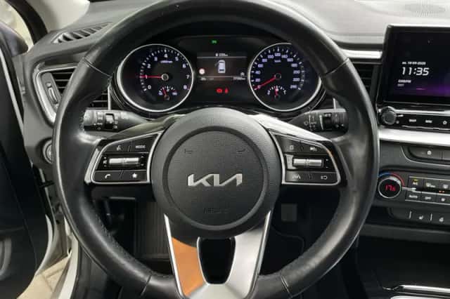 Kia Ceed Sportswagon (2022) thumbnail 13