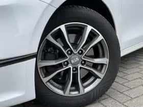 Kia Ceed Sportswagon (2022) thumbnail 3