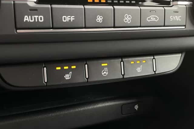 Kia Ceed Sportswagon (2022) thumbnail 28
