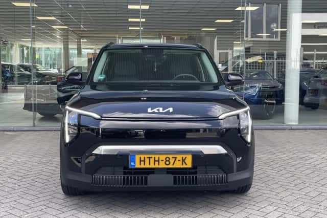 Kia EV3 (2025) thumbnail 2