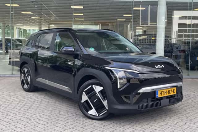 Kia EV3 (2025) thumbnail 3