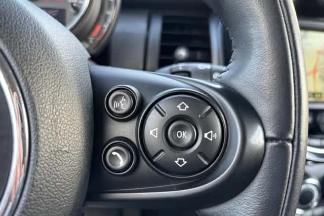 MINI Cooper (2017) thumbnail 13