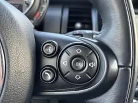 MINI Cooper (2017) thumbnail 13