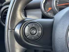 MINI Cooper (2017) thumbnail 14
