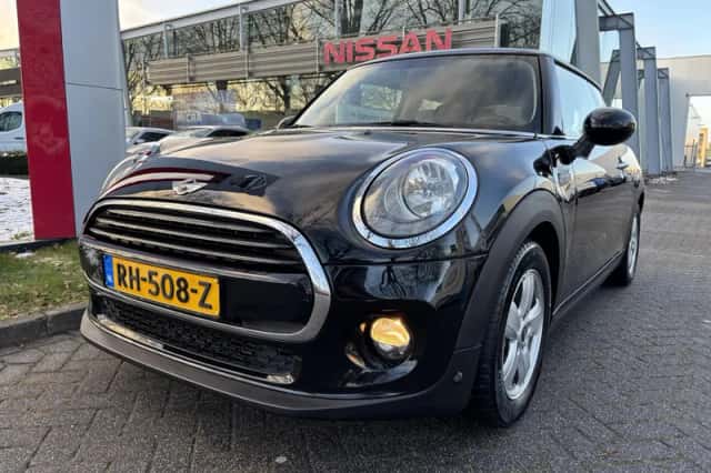 MINI Cooper (2017) thumbnail 19