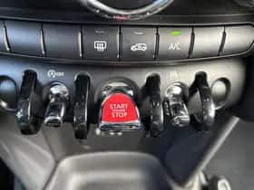 MINI Cooper (2017) thumbnail 9