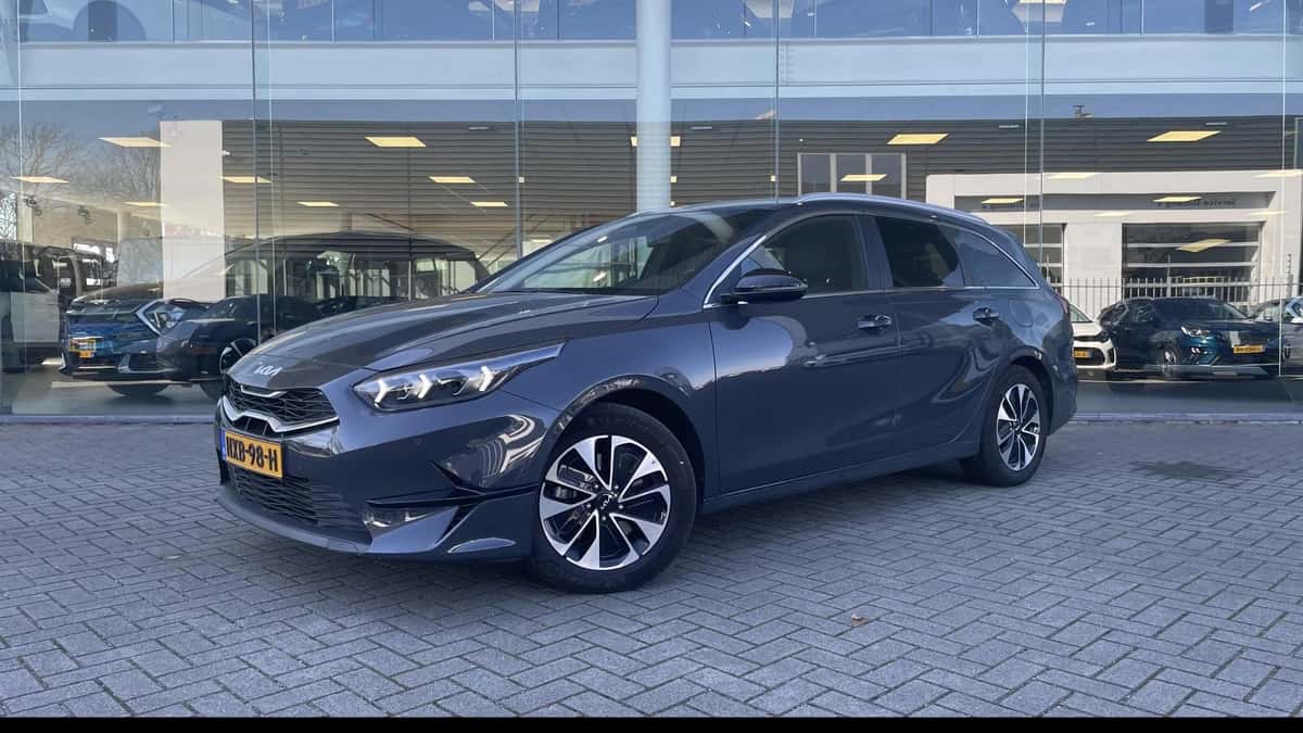 Kia Ceed Sportswagon (2025) — foto 1