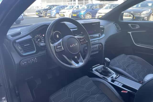 Kia Ceed Sportswagon (2025) thumbnail 13
