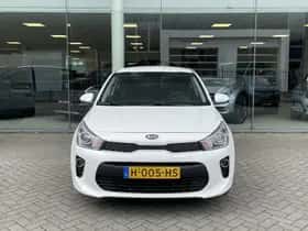 Kia Rio (2020) thumbnail 3
