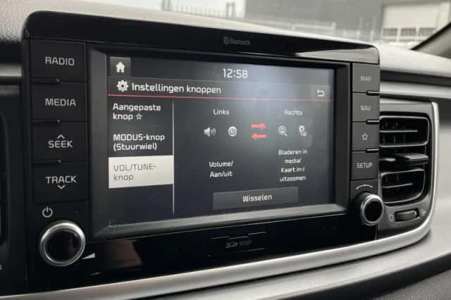 Kia Rio (2020) thumbnail 24