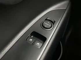 Kia Rio (2020) thumbnail 28