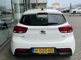 Kia Rio (2020) thumbnail 5
