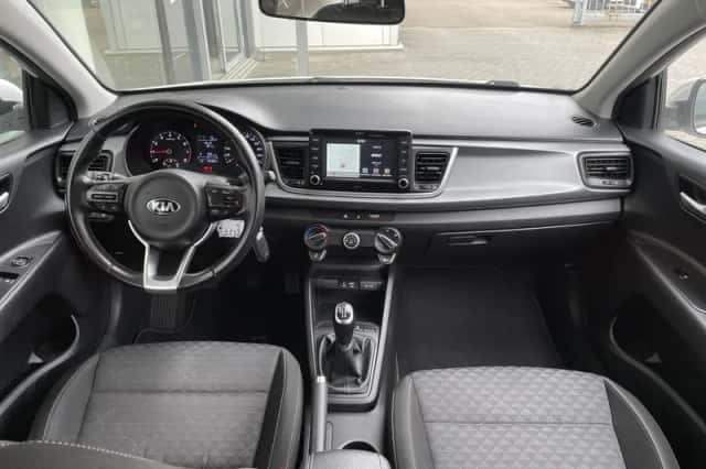 Kia Rio (2020) thumbnail 7